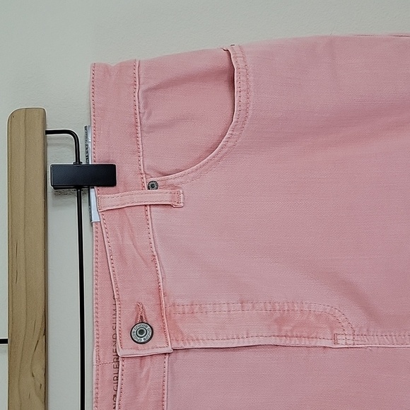 NWT Chico's Pink So Slimming Girlfriend Slim Leg Frayed Hem Crop Jeans Size 14 - Picture 2 of 8